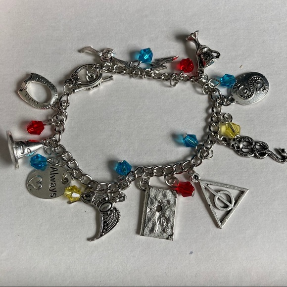 Harry Potter Horcrux Charm Bracelet - Picture 6 of 12
